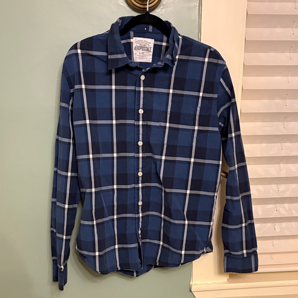 Aeropostale Blue Plaid Shirt Men’s Large Casual Button Down